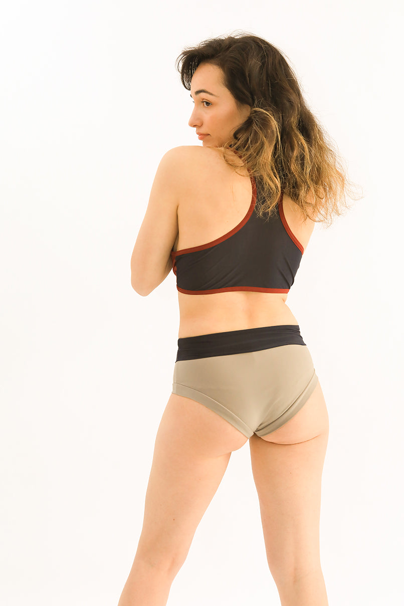【後ろ姿がキレイに見える2wayポールダンスパンツ】Cineraria Shorts Beige