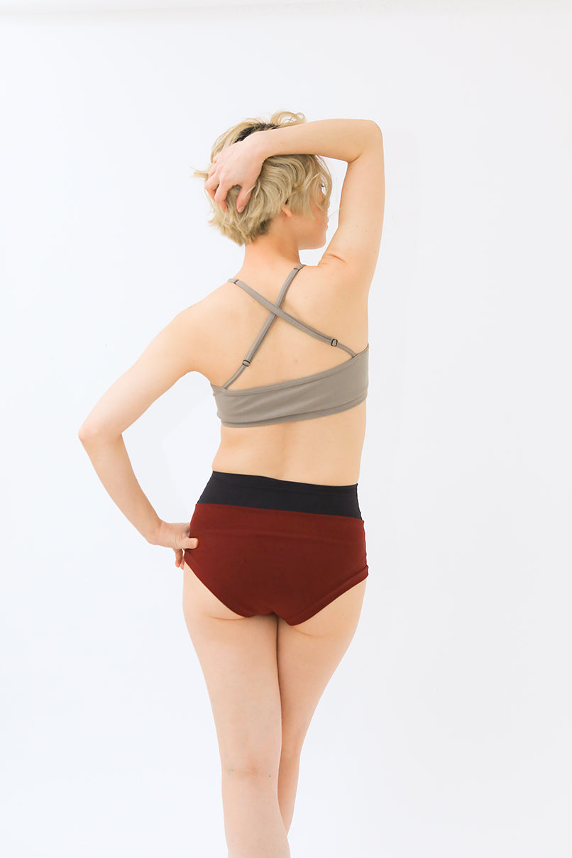 【後ろ姿がキレイに見える2wayポールダンスパンツ】Cineraria Shorts Henne