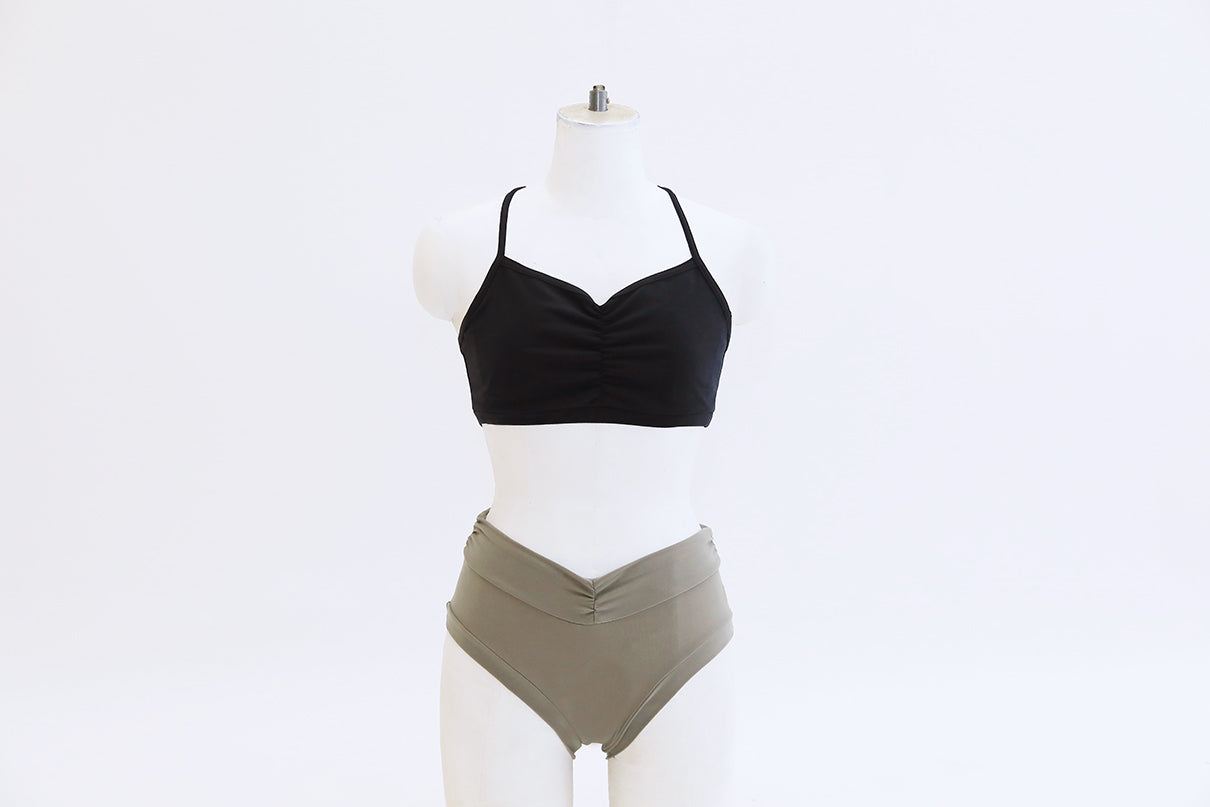 【ヒップがキレイに見えるポールダンスパンツ】Primula Shorts Beige