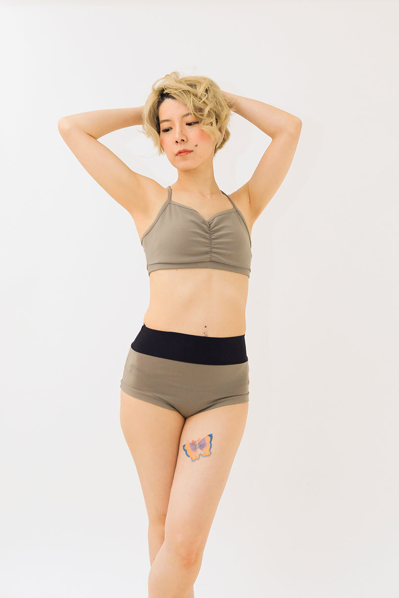 【後ろ姿がキレイに見える2wayポールダンスパンツ】Cineraria Shorts Beige